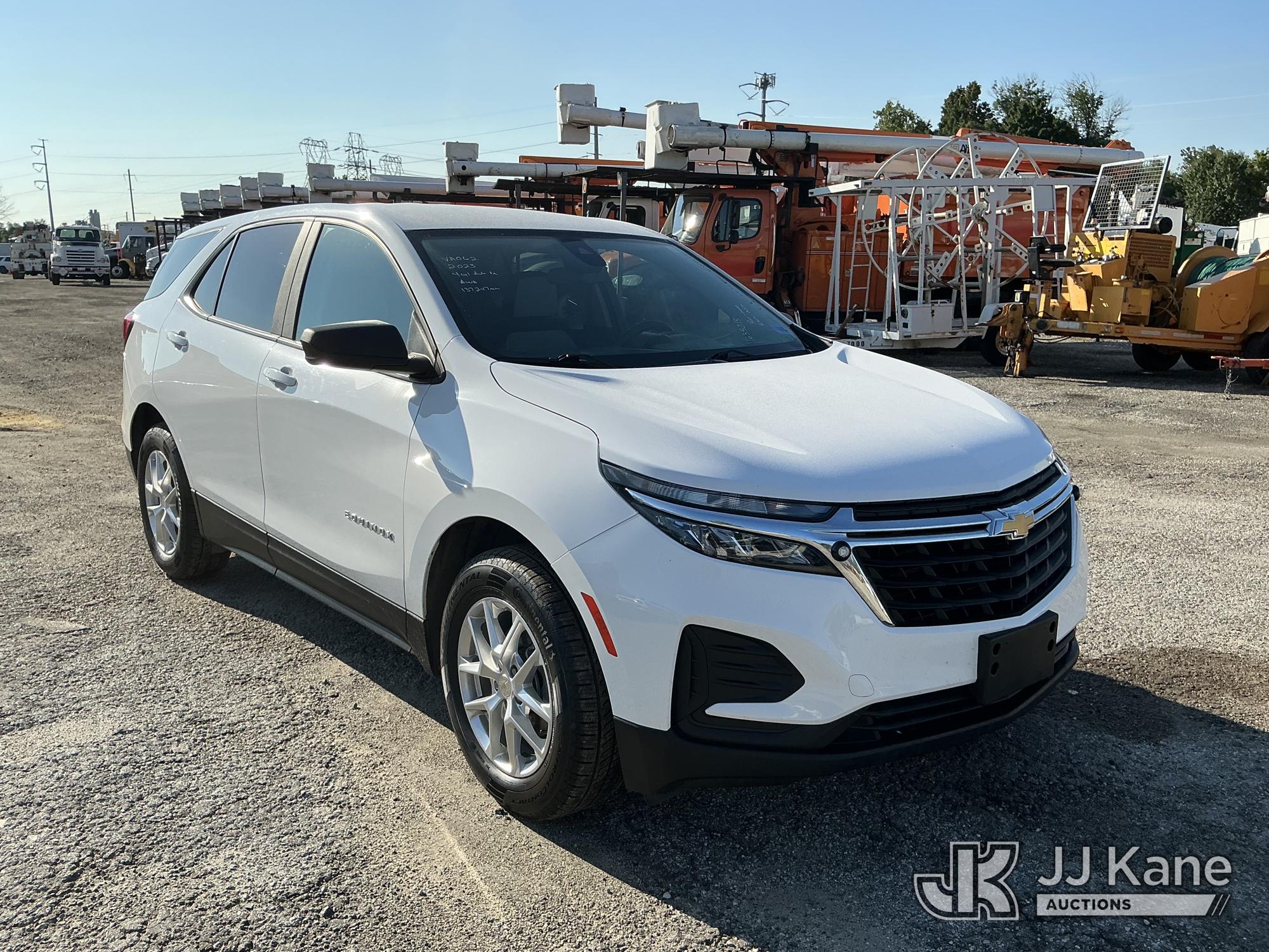2023 Chevrolet Equinox AWD 4-Door Sport Utility Vehicle (1635215) - photo 2
