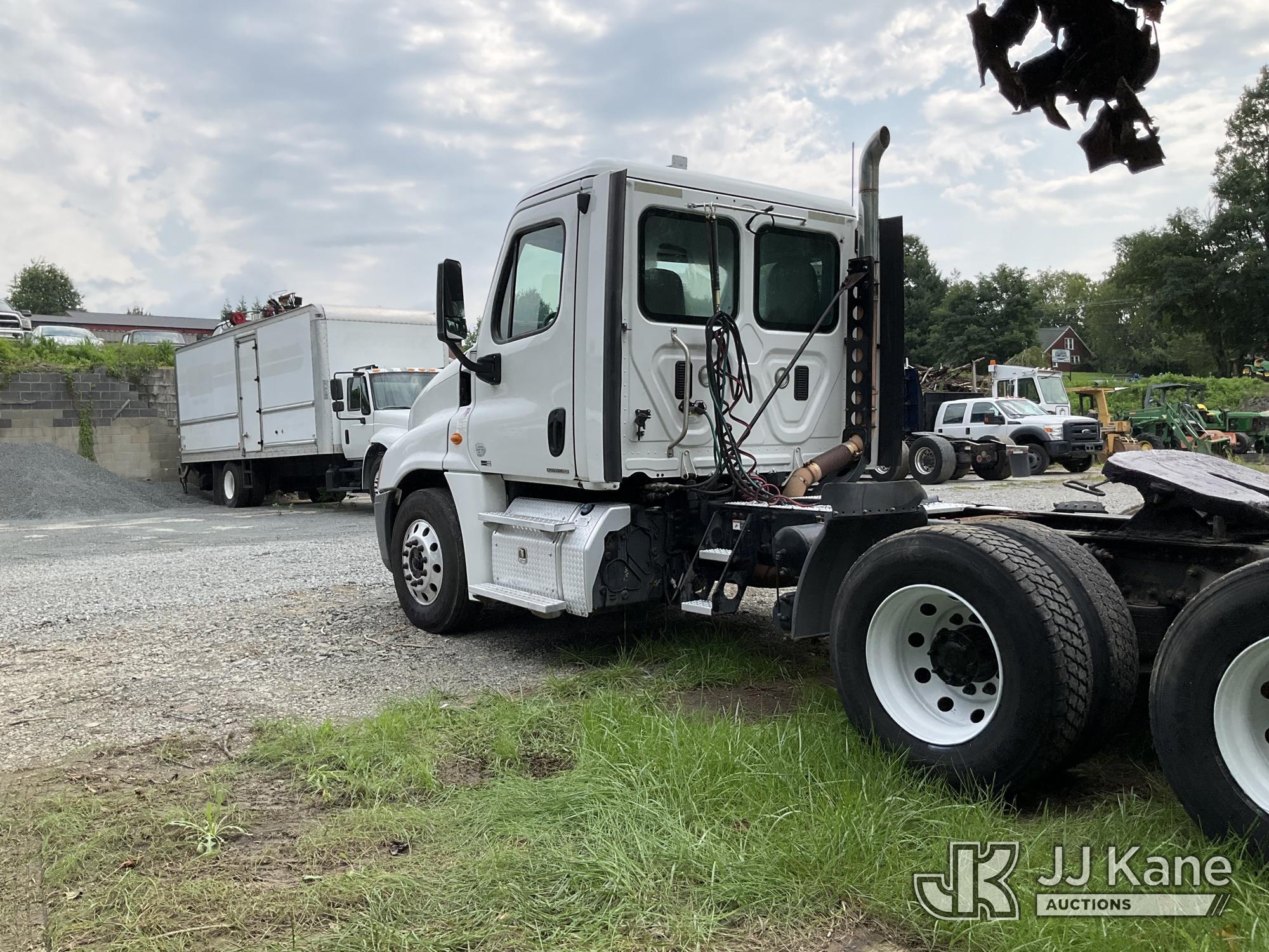 2012 Freightliner Cascadia 125 Truck Tractor (1635248) - photo 4