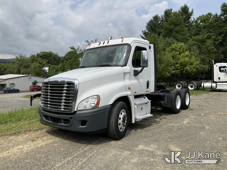 2012 Freightliner Cascadia 125 Truck Tractor (1635249)