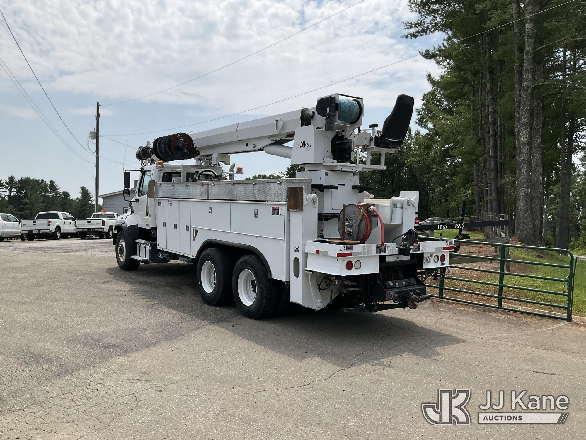 Altec D4065B-TR Digger Derrick On 2018 Freightliner 114SD T/A Utility Truck (1635250) - photo 5