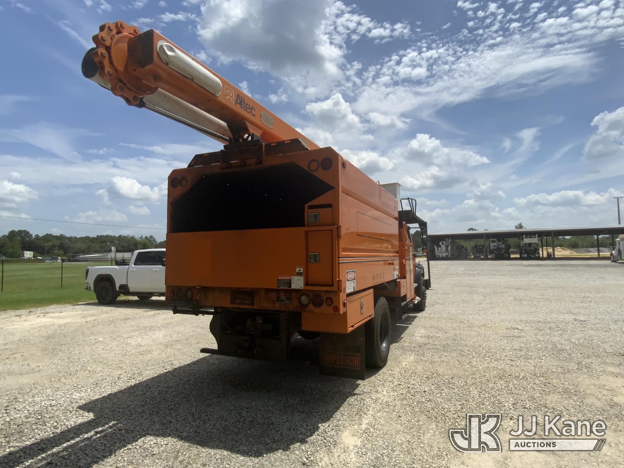 Altec LR760E70HE Over-Center Elevator Bucket Truck On 2018 Freightliner M2 106 Chipper Dump Truck (1635253) - photo 4