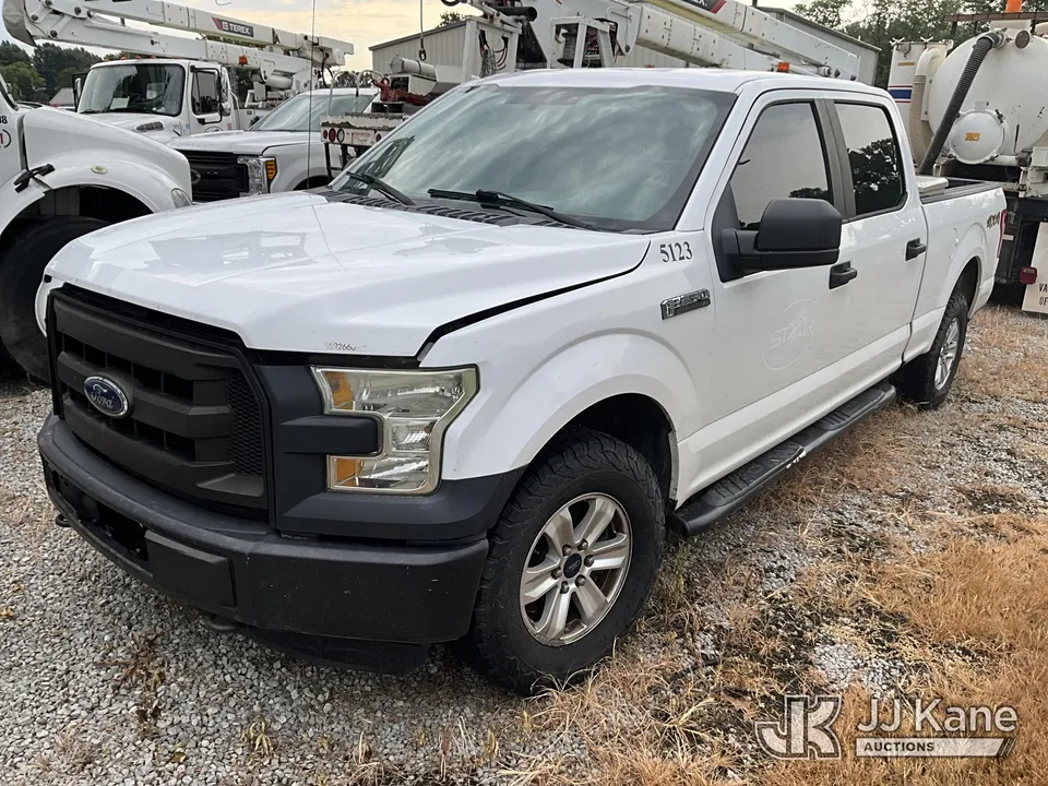 2016 Ford F150 4x4 Crew-Cab Pickup Truck (1635570)