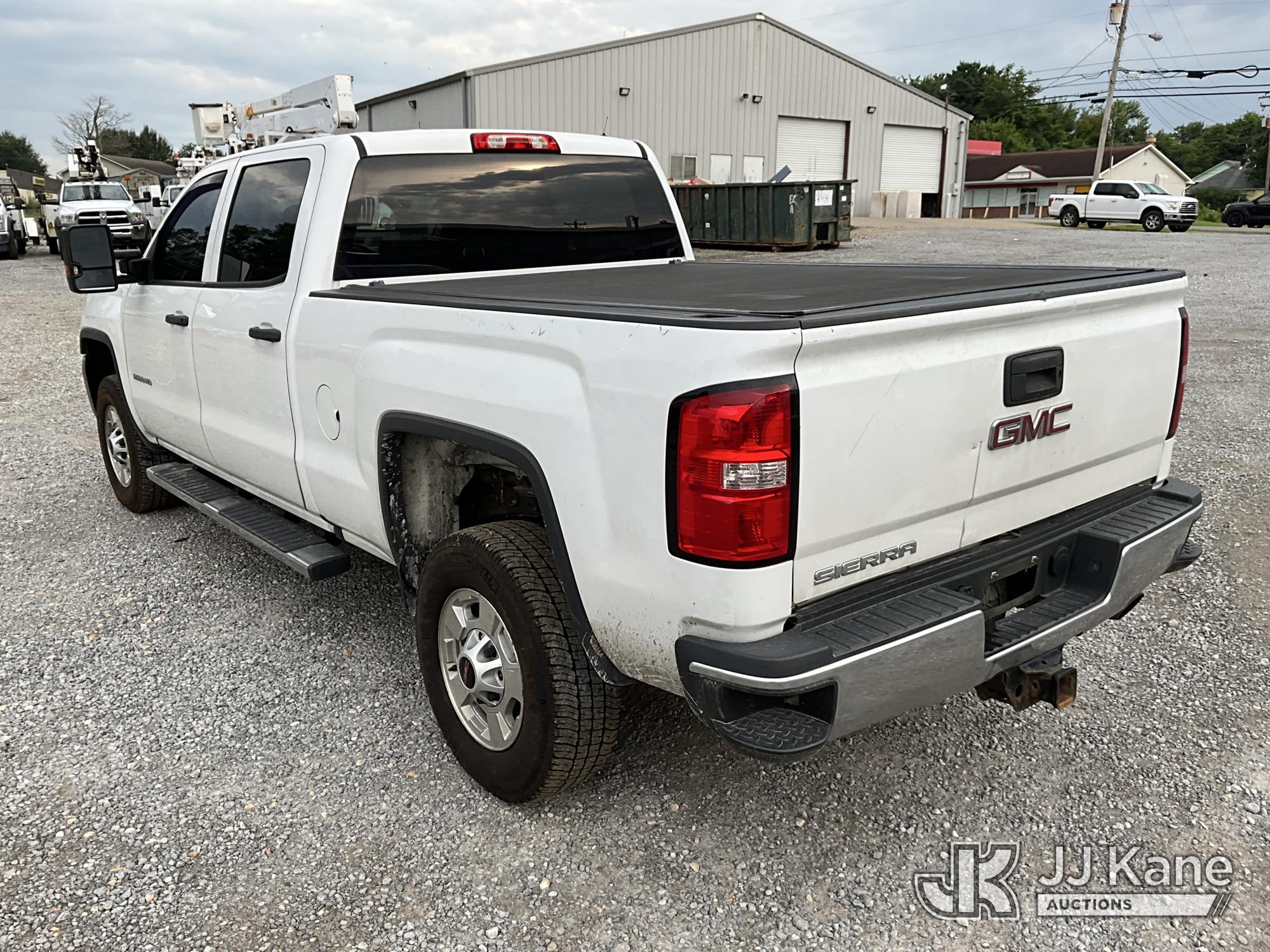 2018 GMC Sierra 2500HD Crew-Cab Pickup Truck (1635571) - photo 4