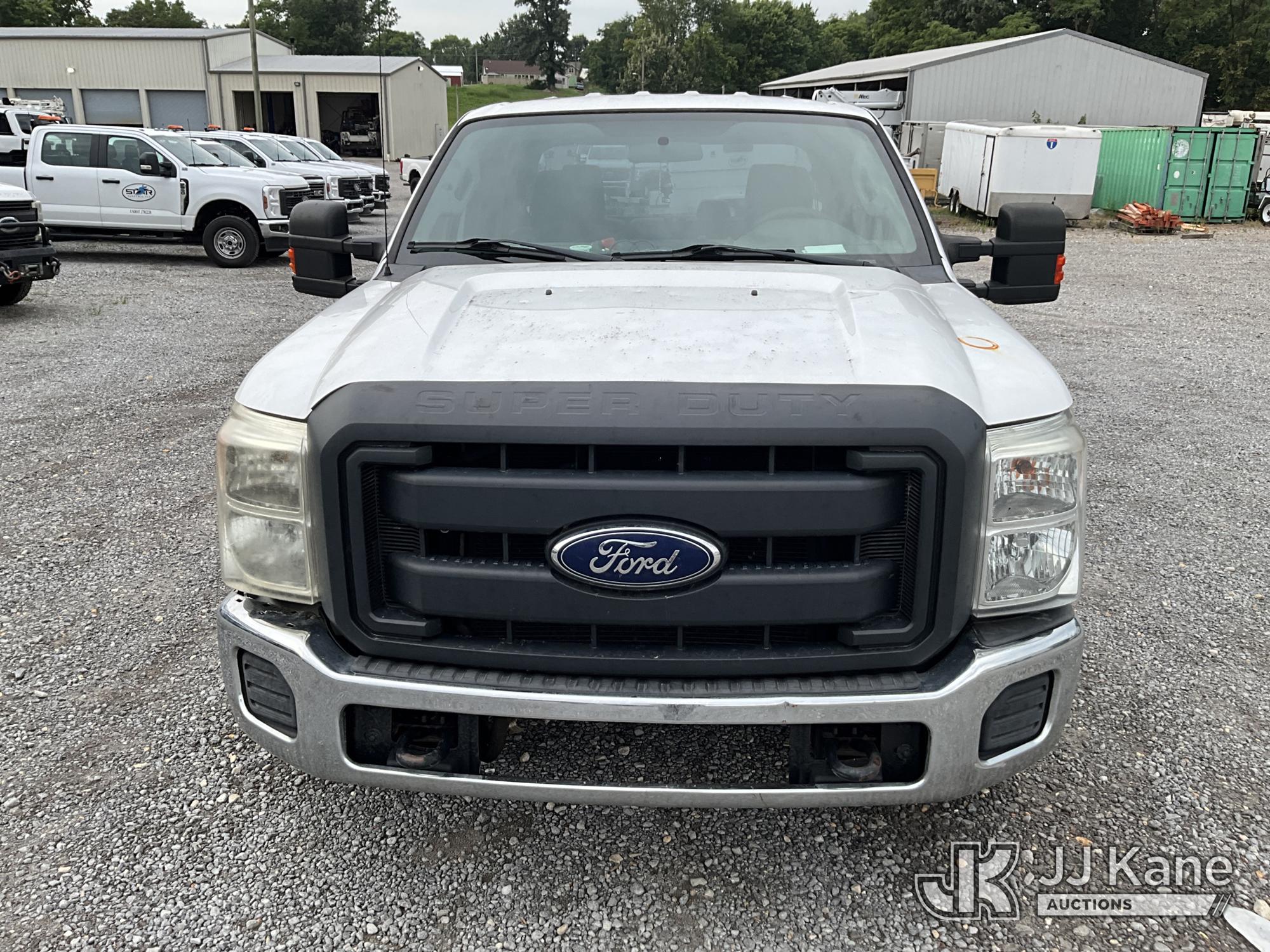 2016 Ford F-250 SD Crew-Cab Service Truck (1635572) - photo 2