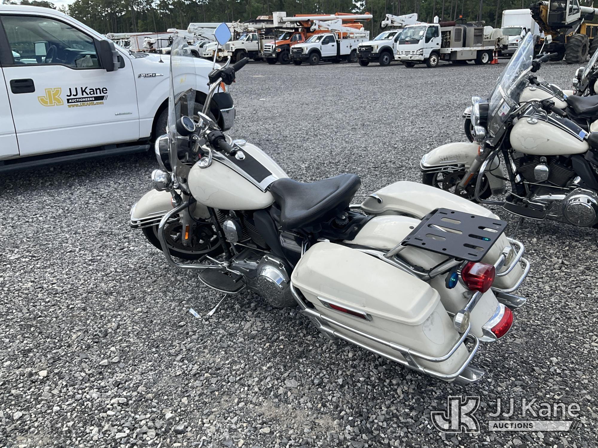 2015 Harley-Davidson Road King - FLHPI Motorcycle (1635614) - photo 4