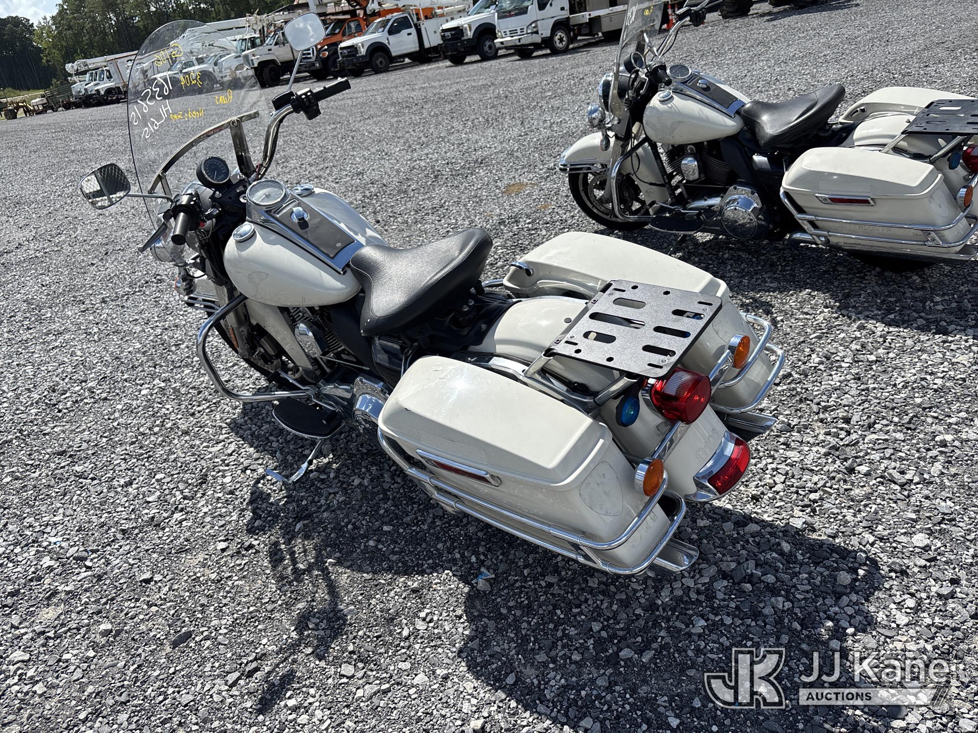 2015 Harley-Davidson FLHP Motorcycle (1635615) - photo 4