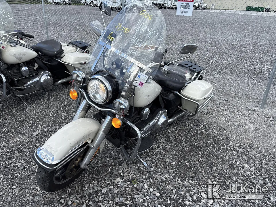 2015 Harley-Davidson FLHP Motorcycle (1635617)
