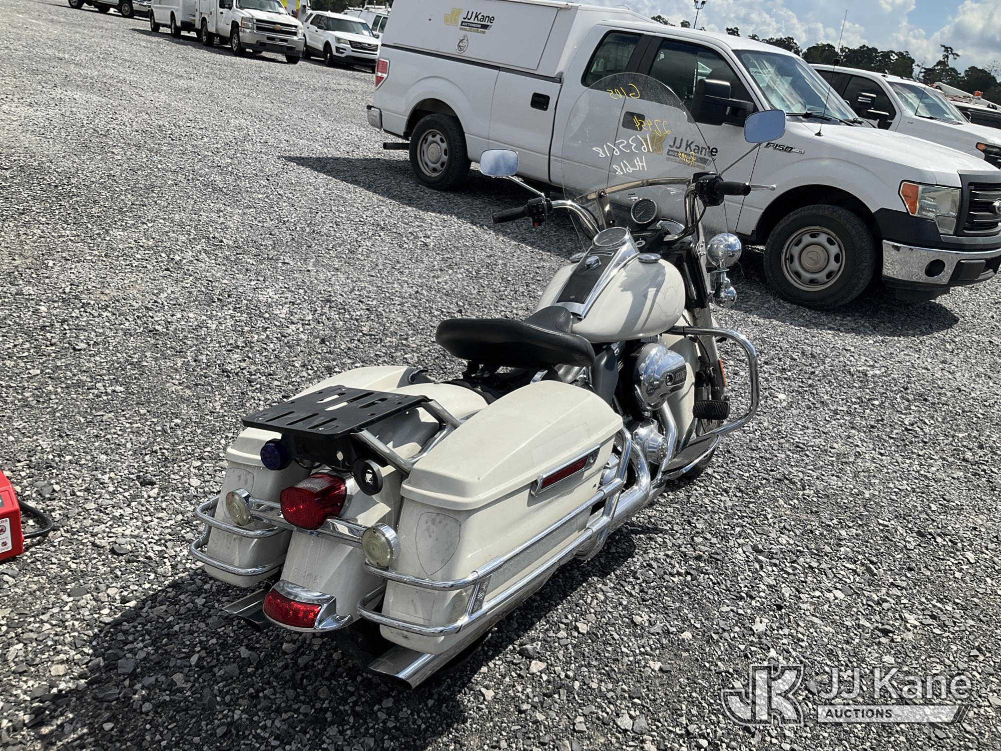 2015 Harley-Davidson FLHP Motorcycle (1635618) - photo 3