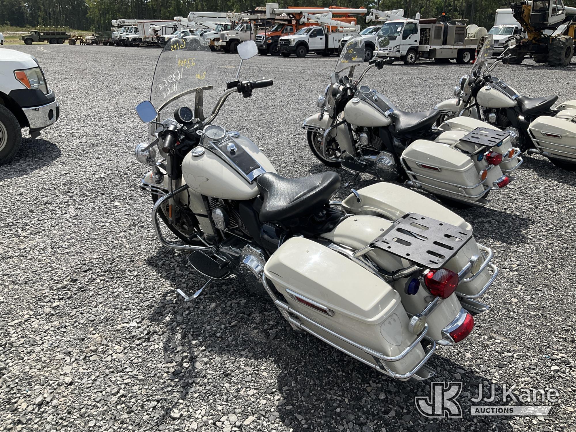2015 Harley-Davidson FLHP Motorcycle (1635618) - photo 4