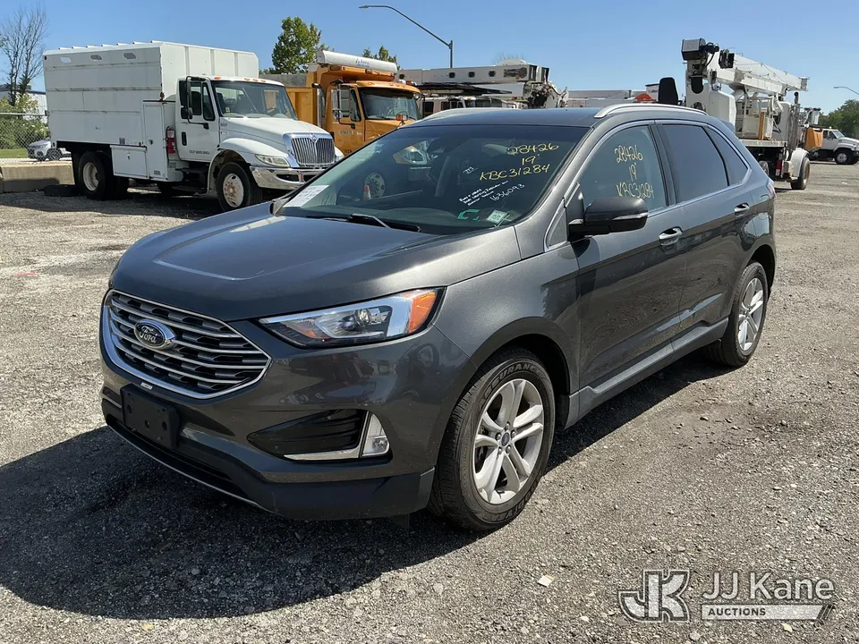 2019 Ford Edge 4-Door Sport Utility Vehicle (1636093)