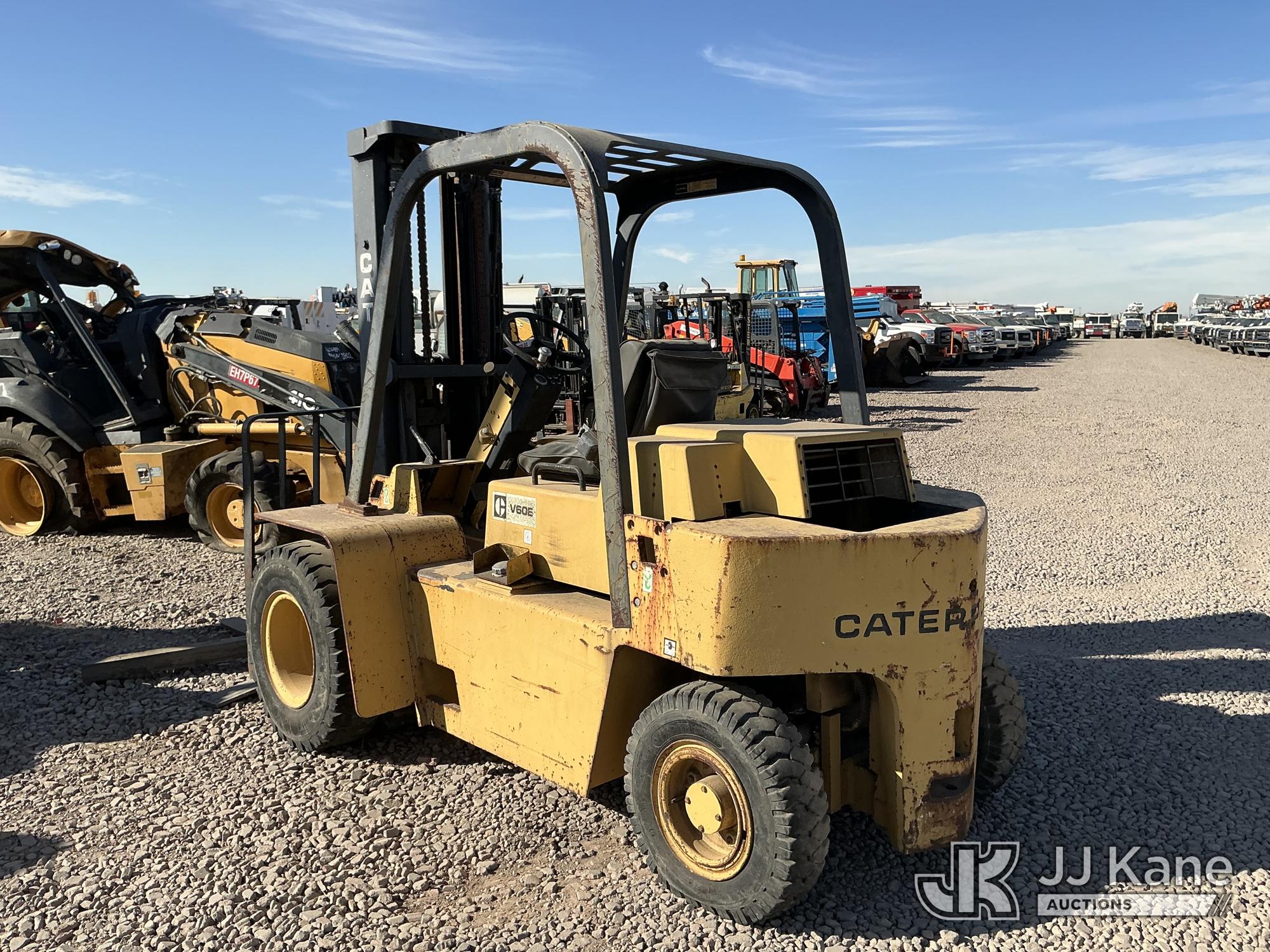 Caterpillar V60E Pneumatic Tired Forklift (1636709) - photo 3