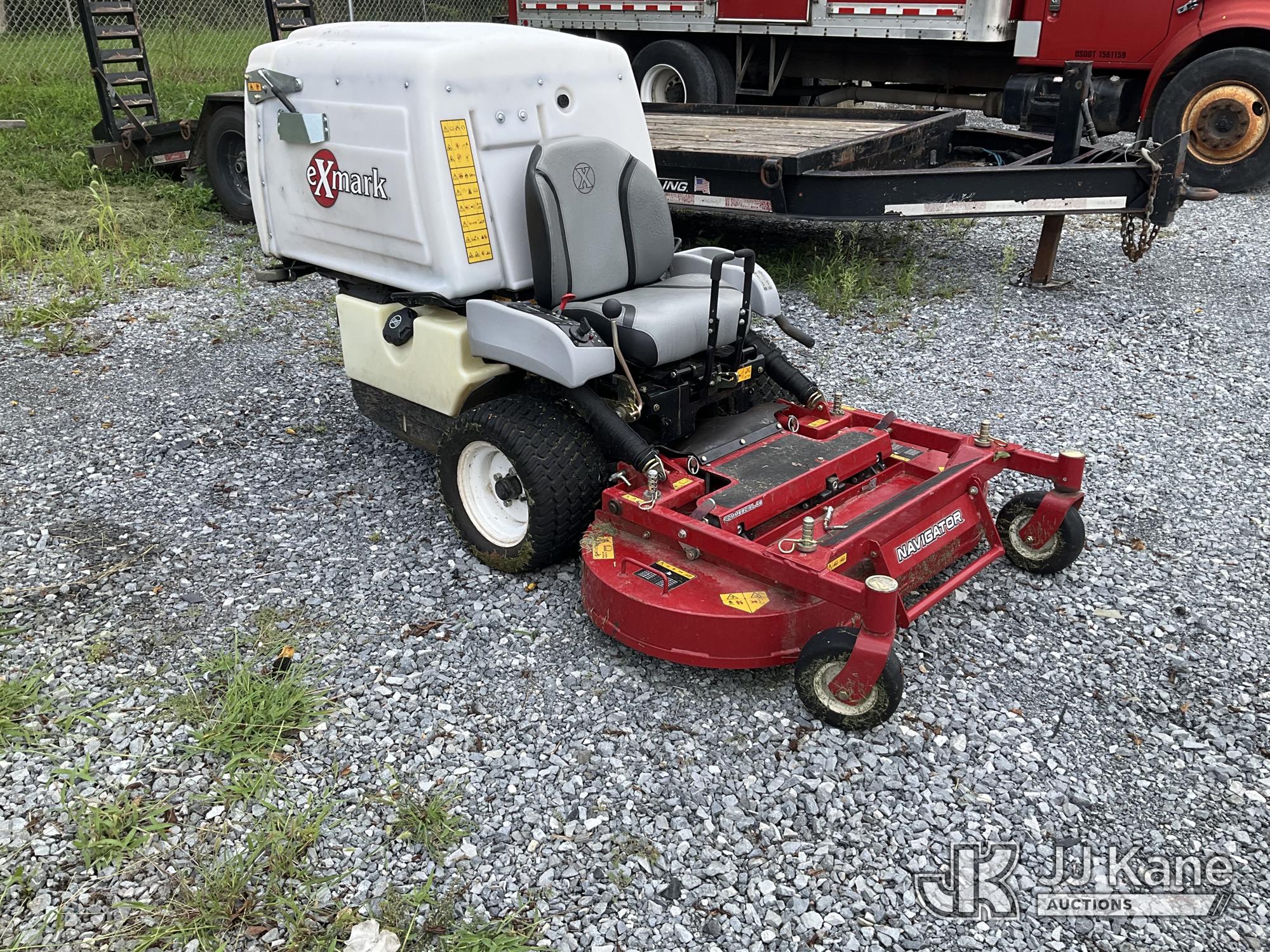 Exmark Navigator Zero Turn Riding Mower (1636772) - photo 2