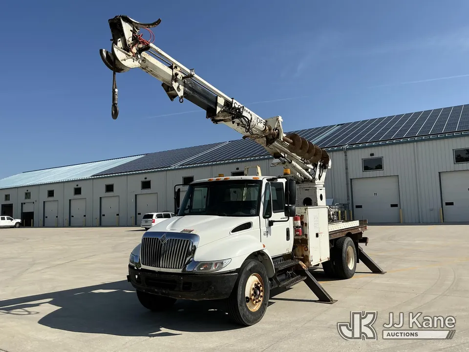Telelect Commander 4045 Digger Derrick On 2004 International 4300 Flatbed/Utility Truck (1636977)