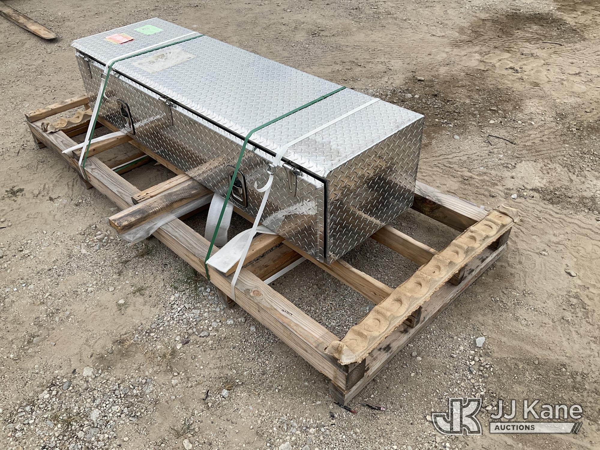 Aluminum diamond-plate storage/tool box (1637034) - photo 4
