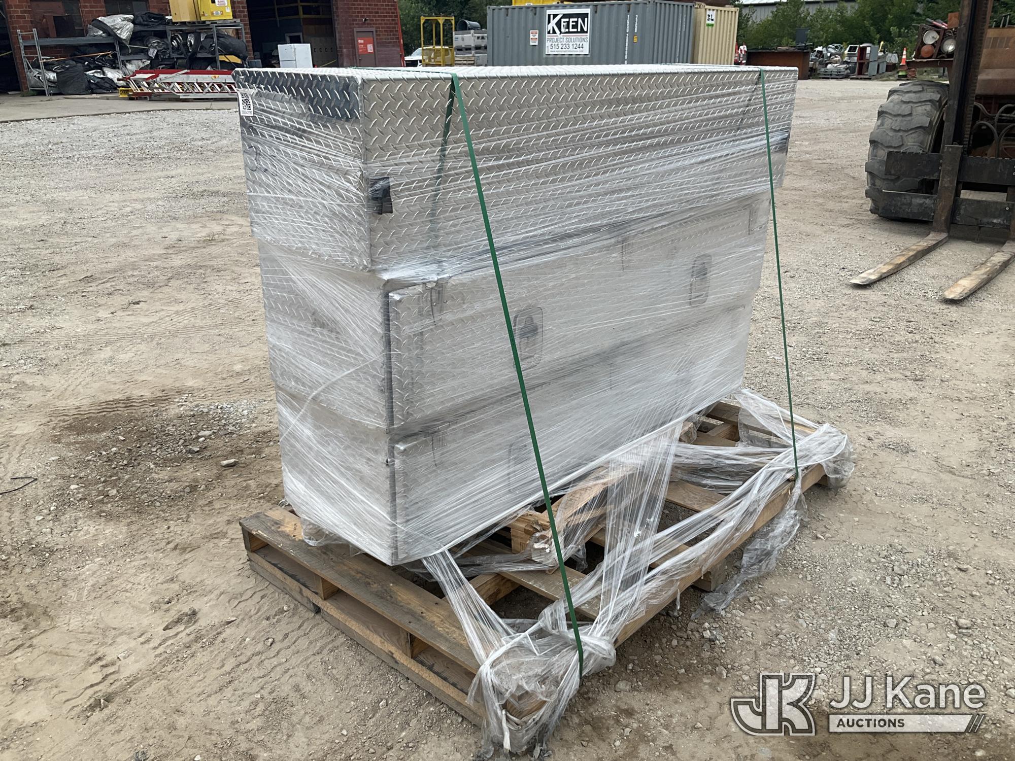 (3) aluminum treadplate storage boxes (1637035) - photo 3