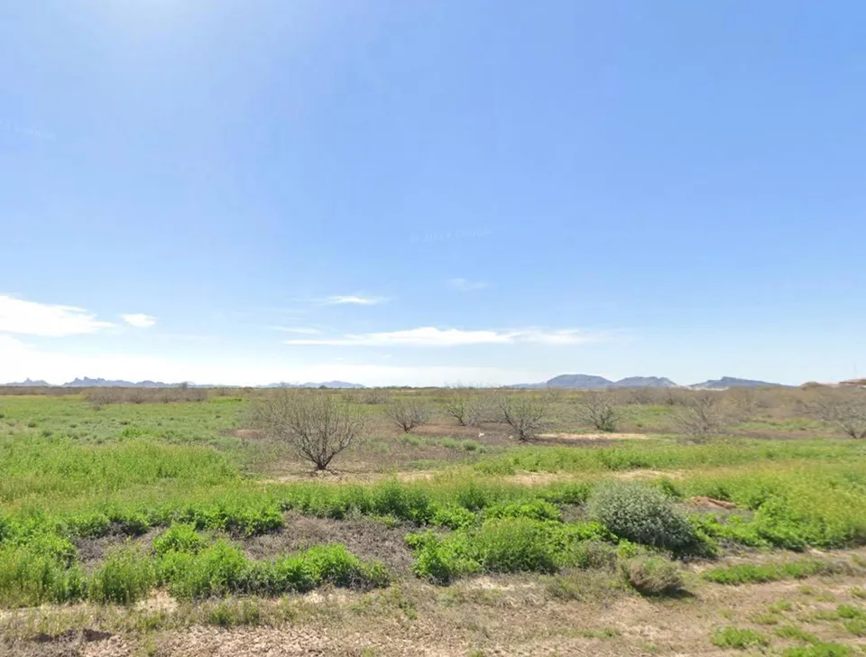 Level, Undeveloped Lot in Arizona City