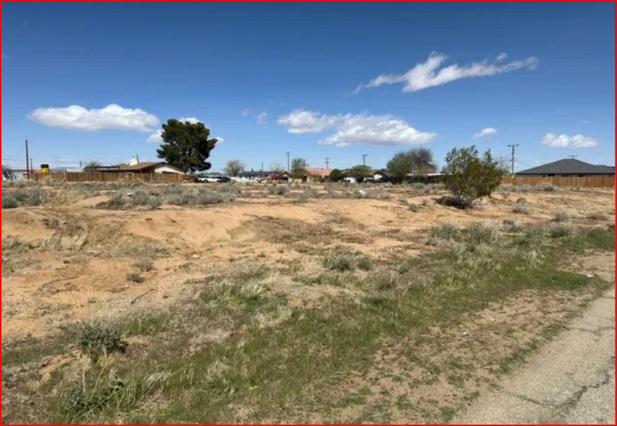 Vacant Corner Single Family Residential Lot in California City - photo 1
