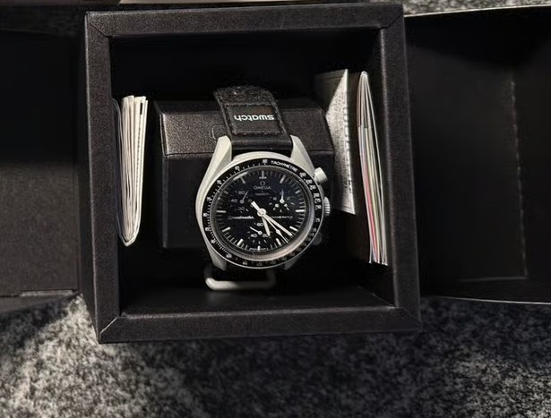 Authentic Men's Omega x Swatch Mission To The Moon Watch with Box and Papers - Brand New - photo 1