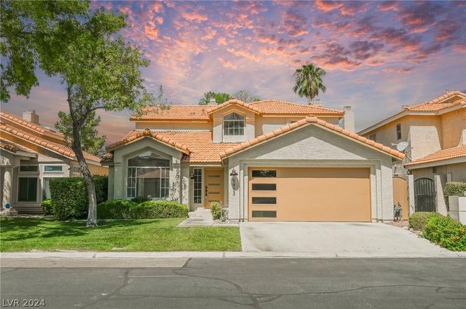 Gorgeous Foreclosed Las Vegas Pool House -- Completely Renovated - photo 1