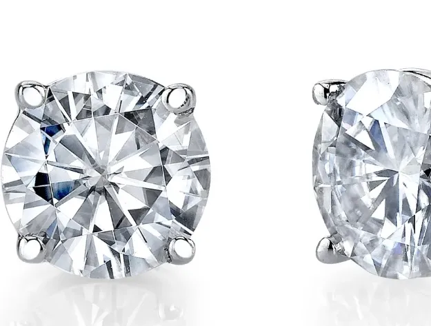 $6,995 Value! 2.08 Ctw IGI Certified Lab Grown Diamond 14K Gold Earrings E-F NEW