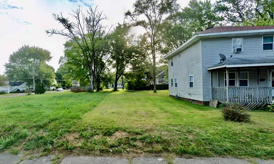 Large Residential Lot 2.5 Miles from University of Notre Dame