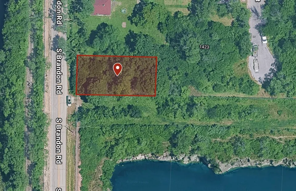 Residential Lot in Chicago Suburbs (Joliet, IL)