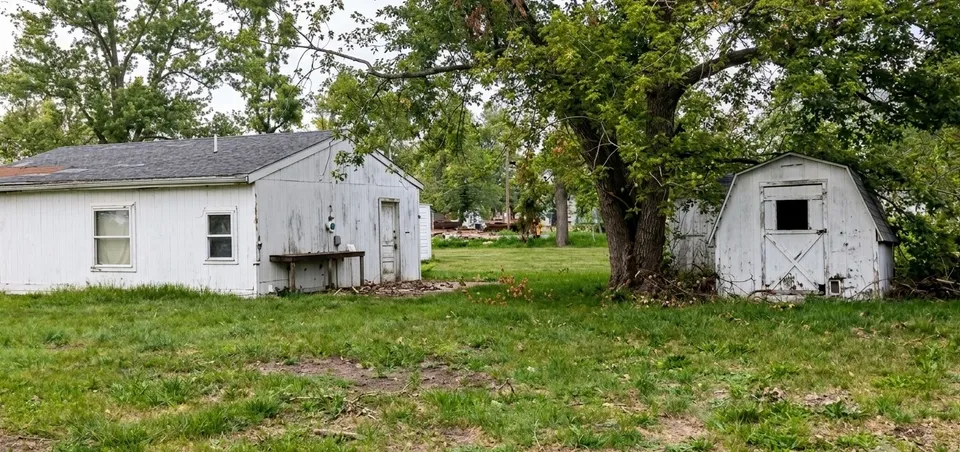 1BD, 1BA Studio, La Harpe, Illinois (GREAT INVESTMENT OPPORTUNITY)