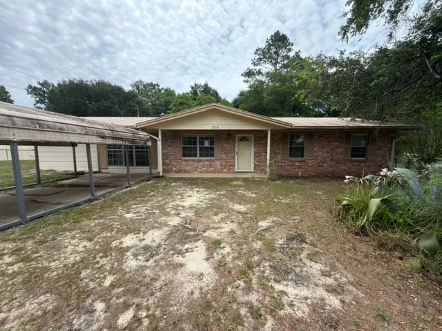 HUD Home β 516 Forrest Ct, Crestview, FL 32539
