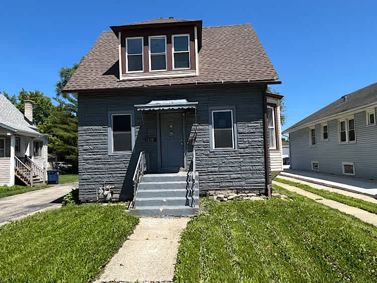 HUD Home β 1609 S 9th Ave, Maywood, IL 60153