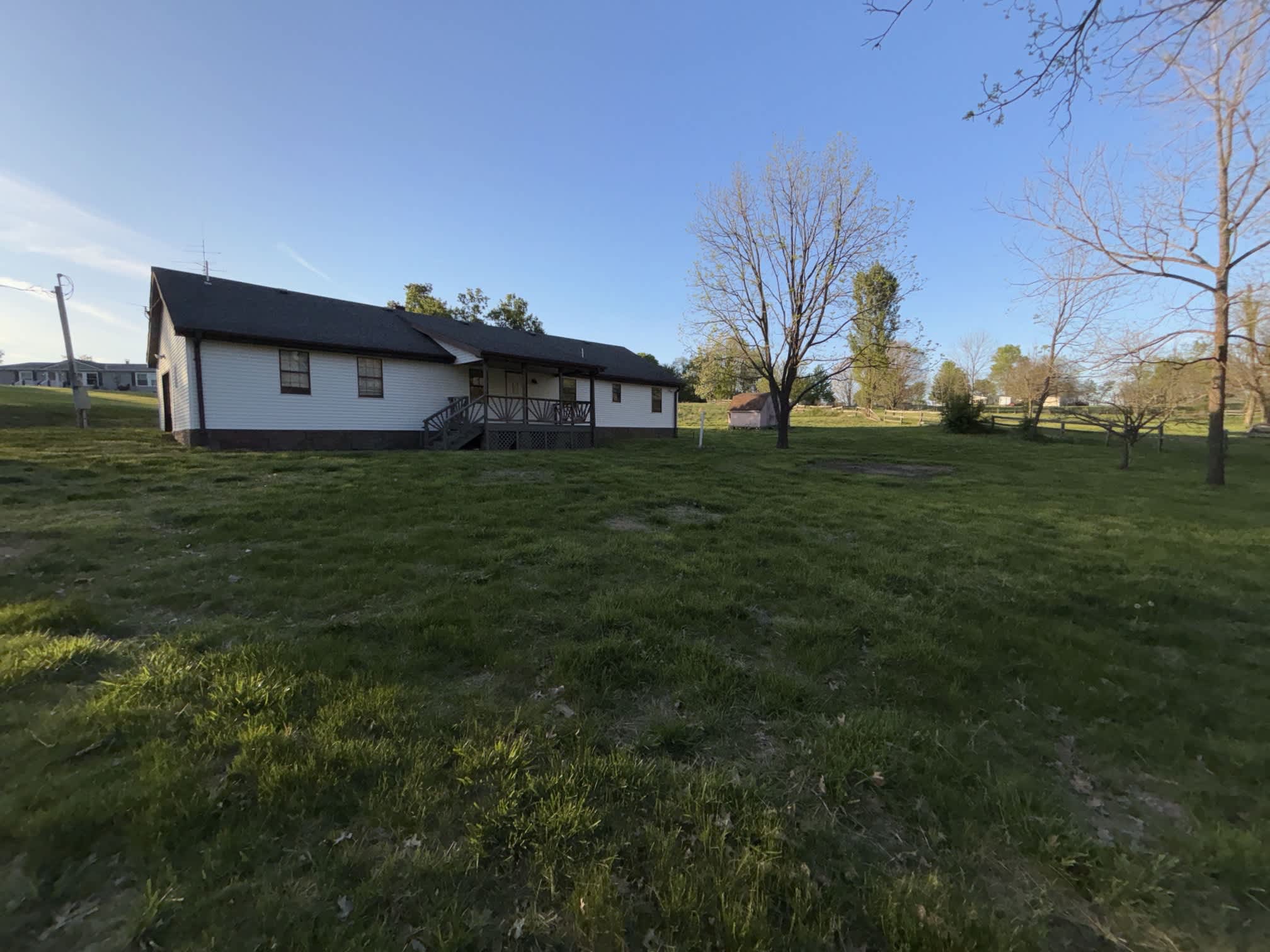 HUD Home — 186 Blakemoore Ln, Smithfield, KY 40068