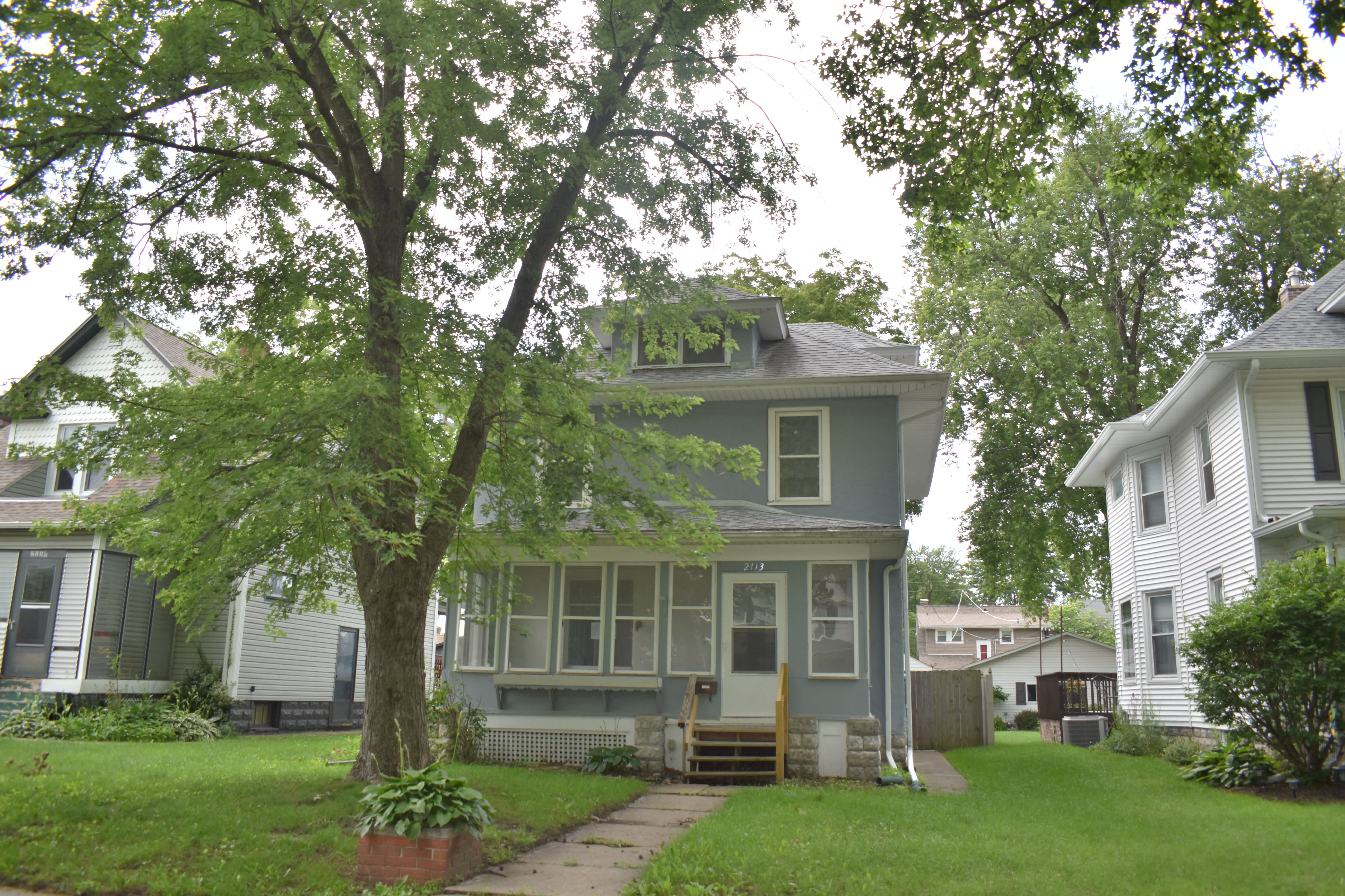 HUD Home β 2113 14th St, Moline, IL 61265