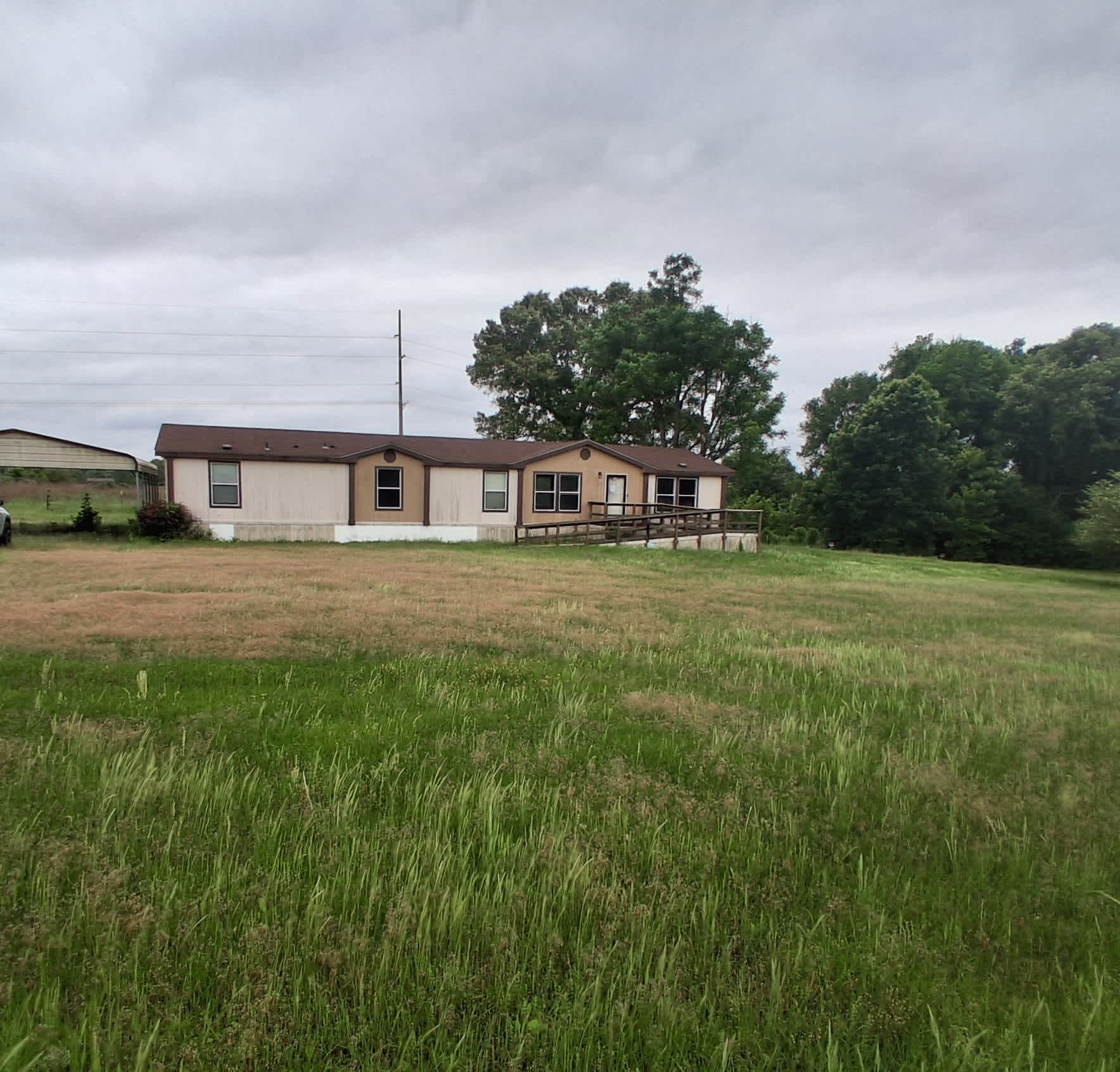 HUD Home — 105 Spring Creek Pl, Texarkana, TX 75501