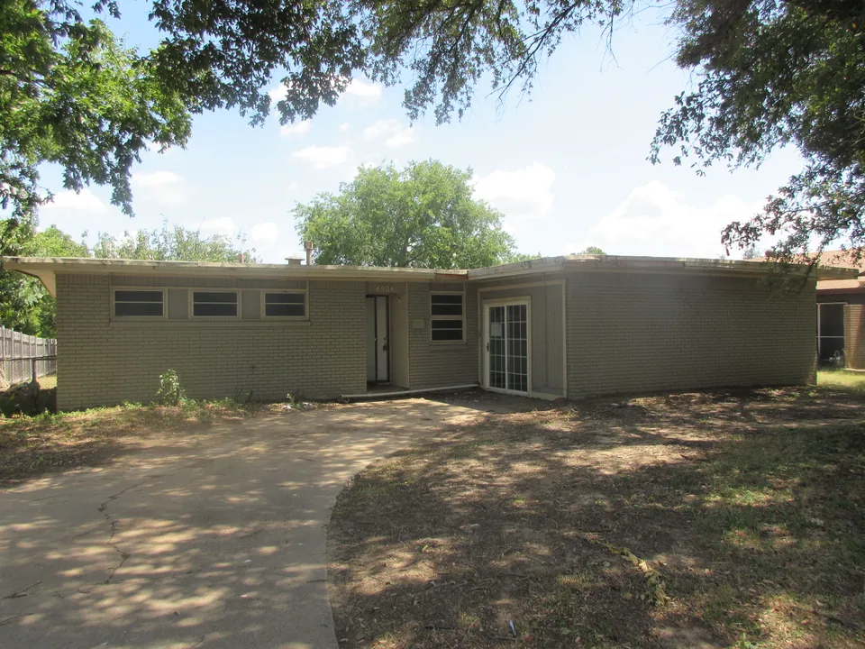 HUD Home — 4904 Virgil St, Fort Worth, TX 76119
