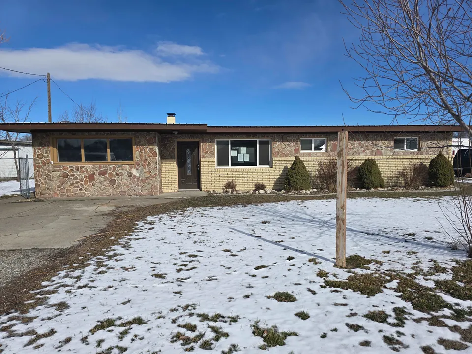 HUD Home β 14 E 100 S, Rupert, ID 83350