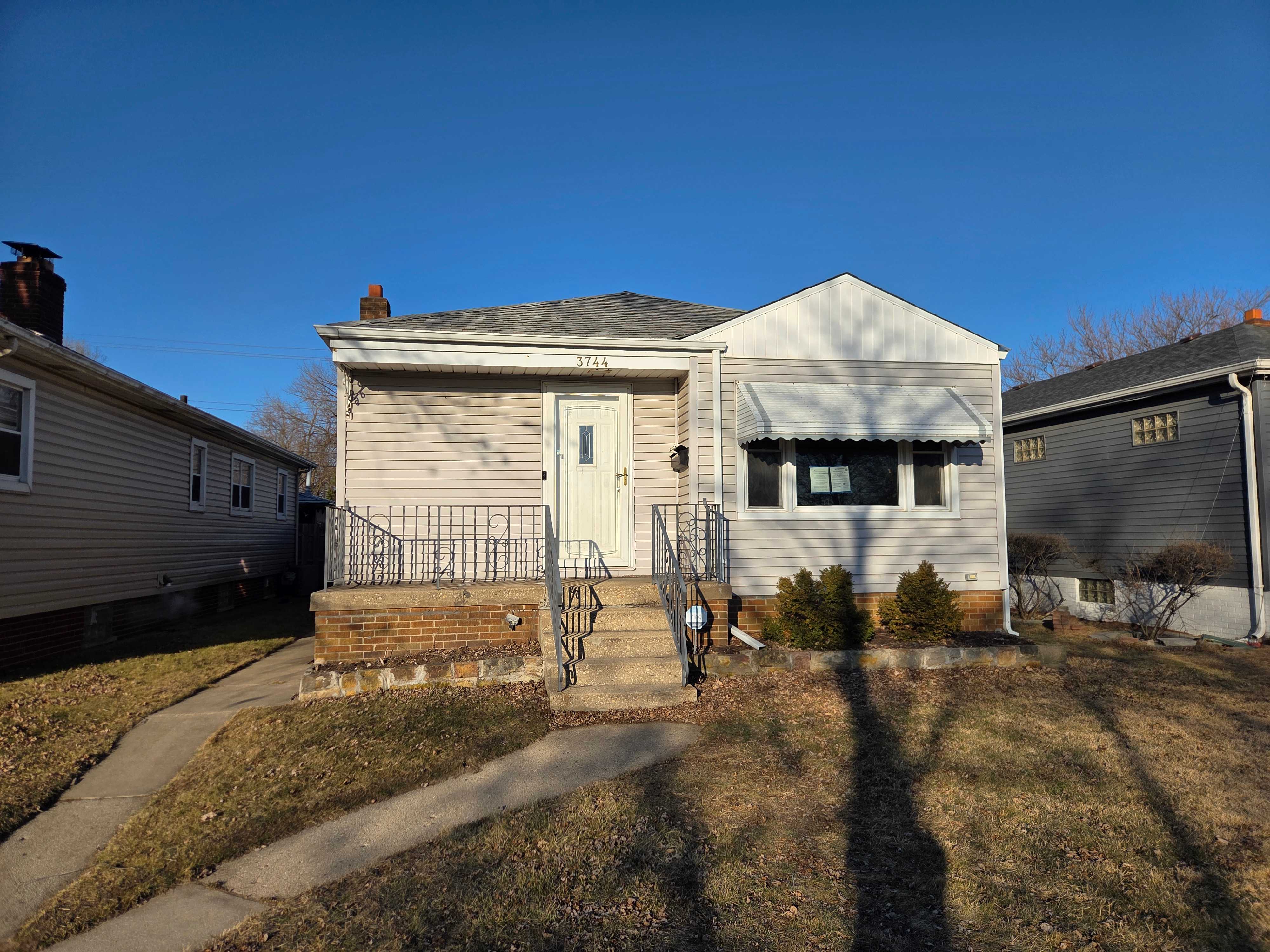 HUD Home — 3744 Grover Ave, Hammond, IN 46327