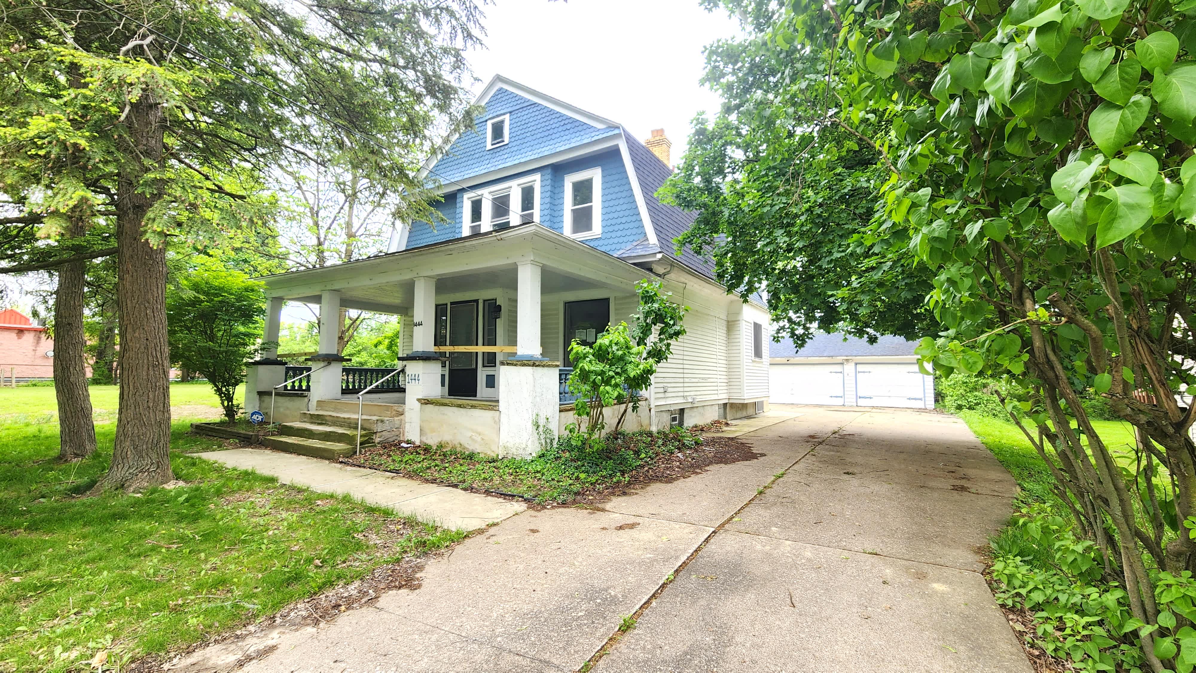 HUD Home — 1444 Dill Rd, South Euclid, OH 44121