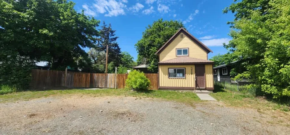 HUD Home — 509 S Newport Ave, Newport, WA 99156