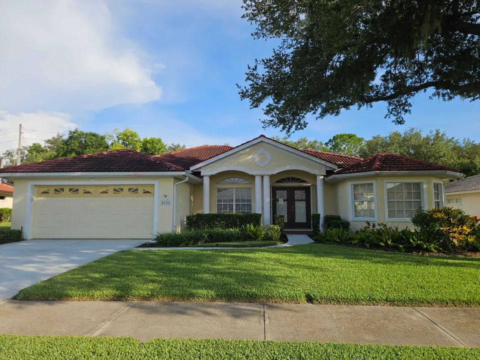 HUD Home β 6628 Deering Cir, Sarasota, FL 34240