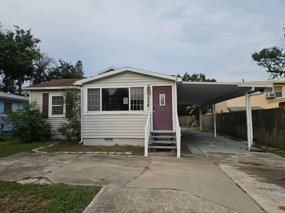 HUD Home — 2434 S 37th Street, Saint Petersburg, FL 33711