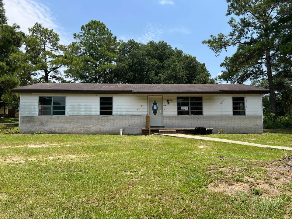 HUD Home — 615 Woodham Circle, Opp, AL 36467