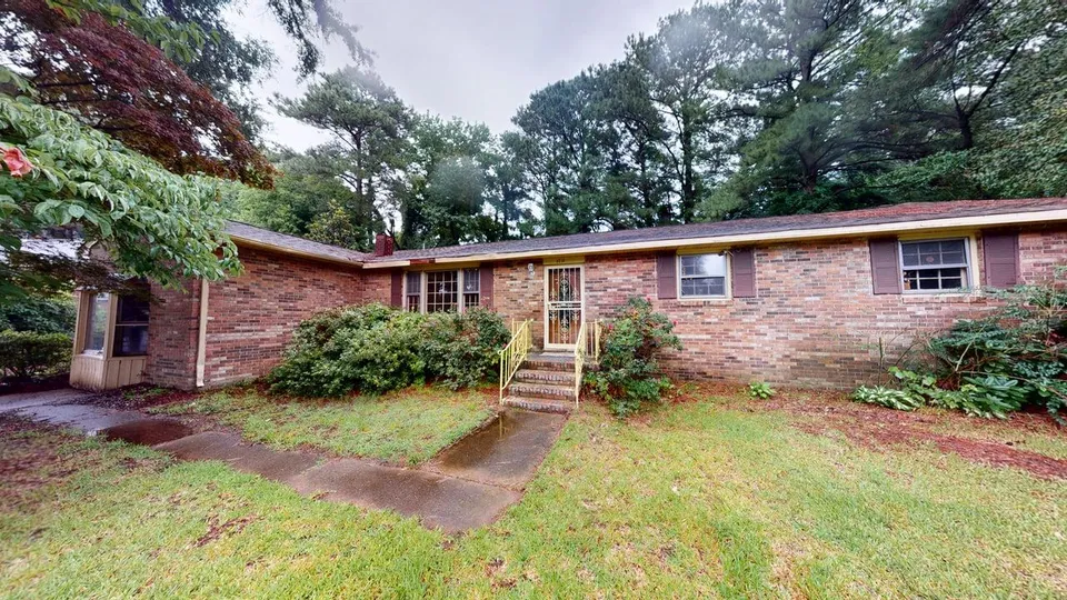 HUD Home β 3711 Magnolia Dr, Portsmouth, VA 23703