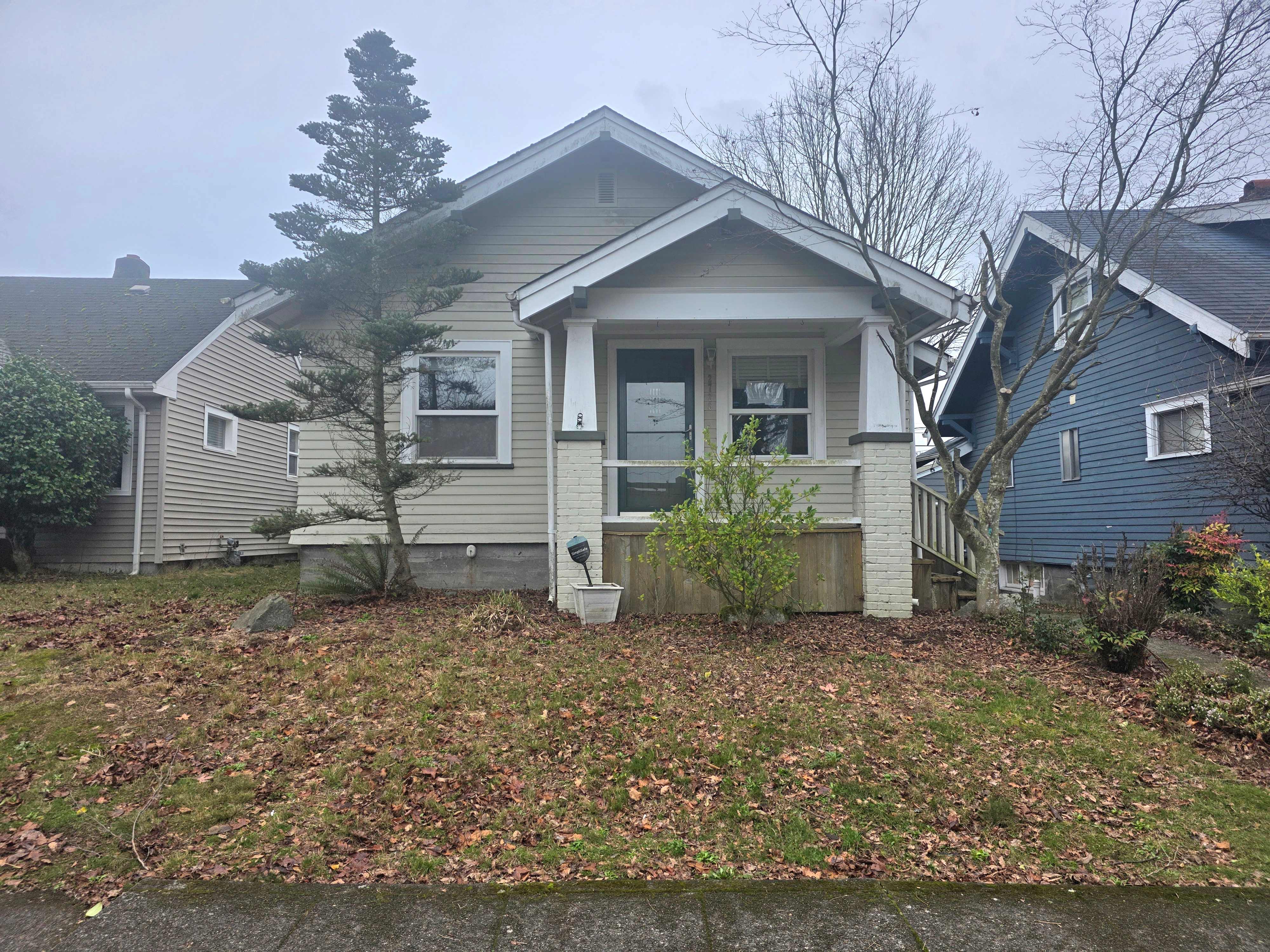 HUD Home — 2726 S 14th St, Tacoma, WA 98405