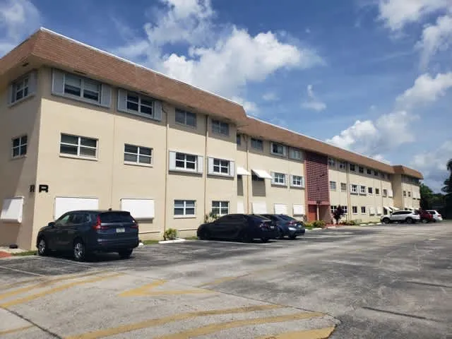 HUD Home β 5300 Washington St #110r, Hollywood, FL 33021