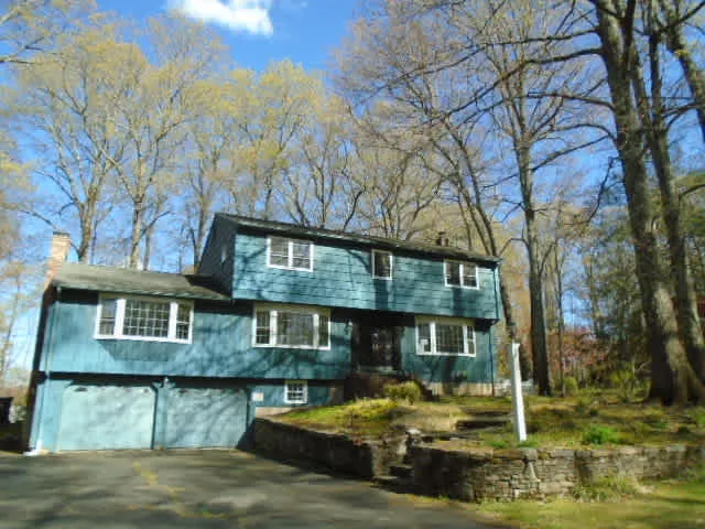 HUD Home β 2 Fairfield Ln, Simsbury, CT 06070