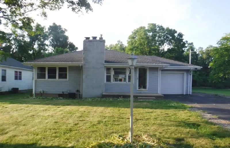 HUD Home — 1525 E G Ave, Kalamazoo, MI 49004