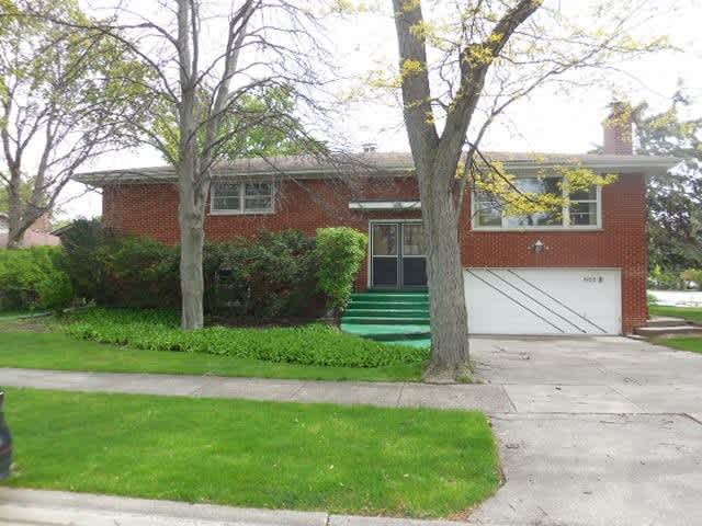 HUD Home — 1200 N Branch Rd, Wilmette, IL 60091