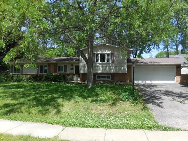 HUD Home β 1040 Lakewood Dr, Bartlett, IL 60103