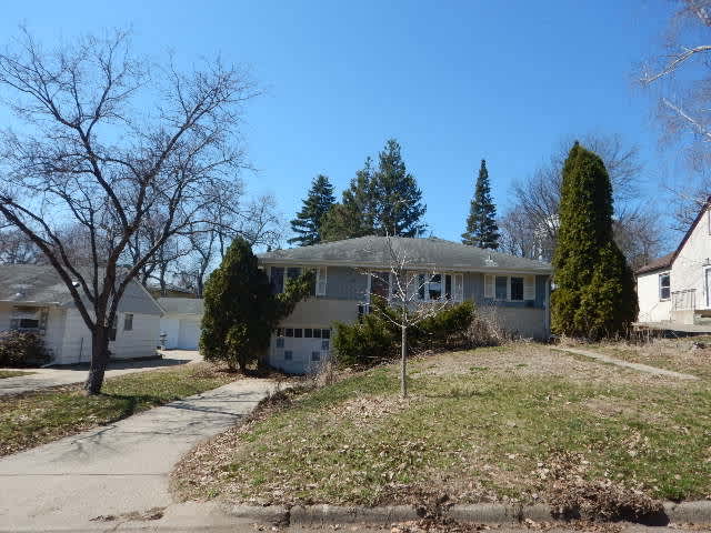 HUD Home — 6420 Newton Ave S, Richfield, MN 55423