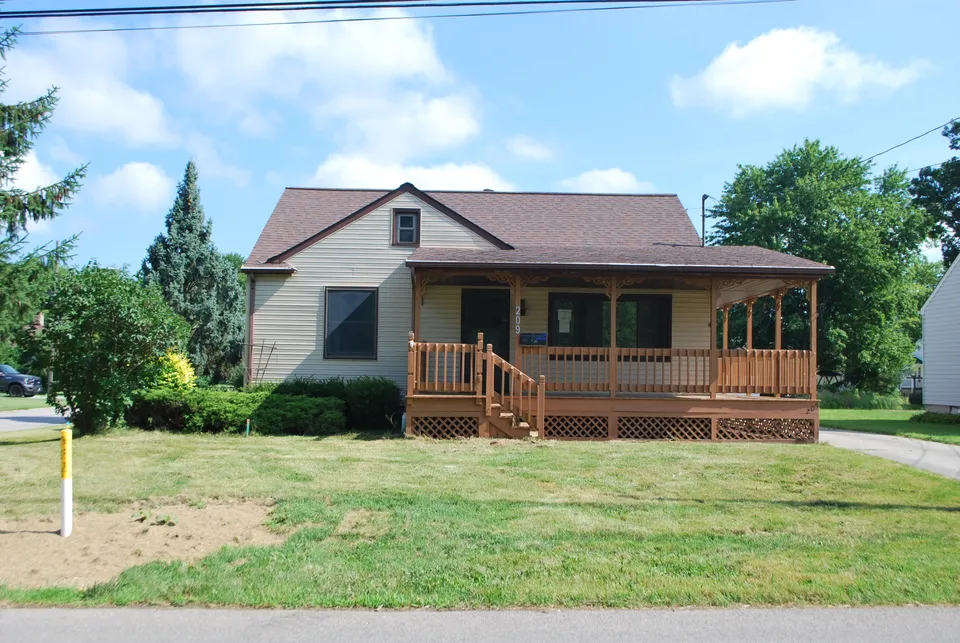 HUD Home β 209 Sipple Ave, Amherst, OH 44001