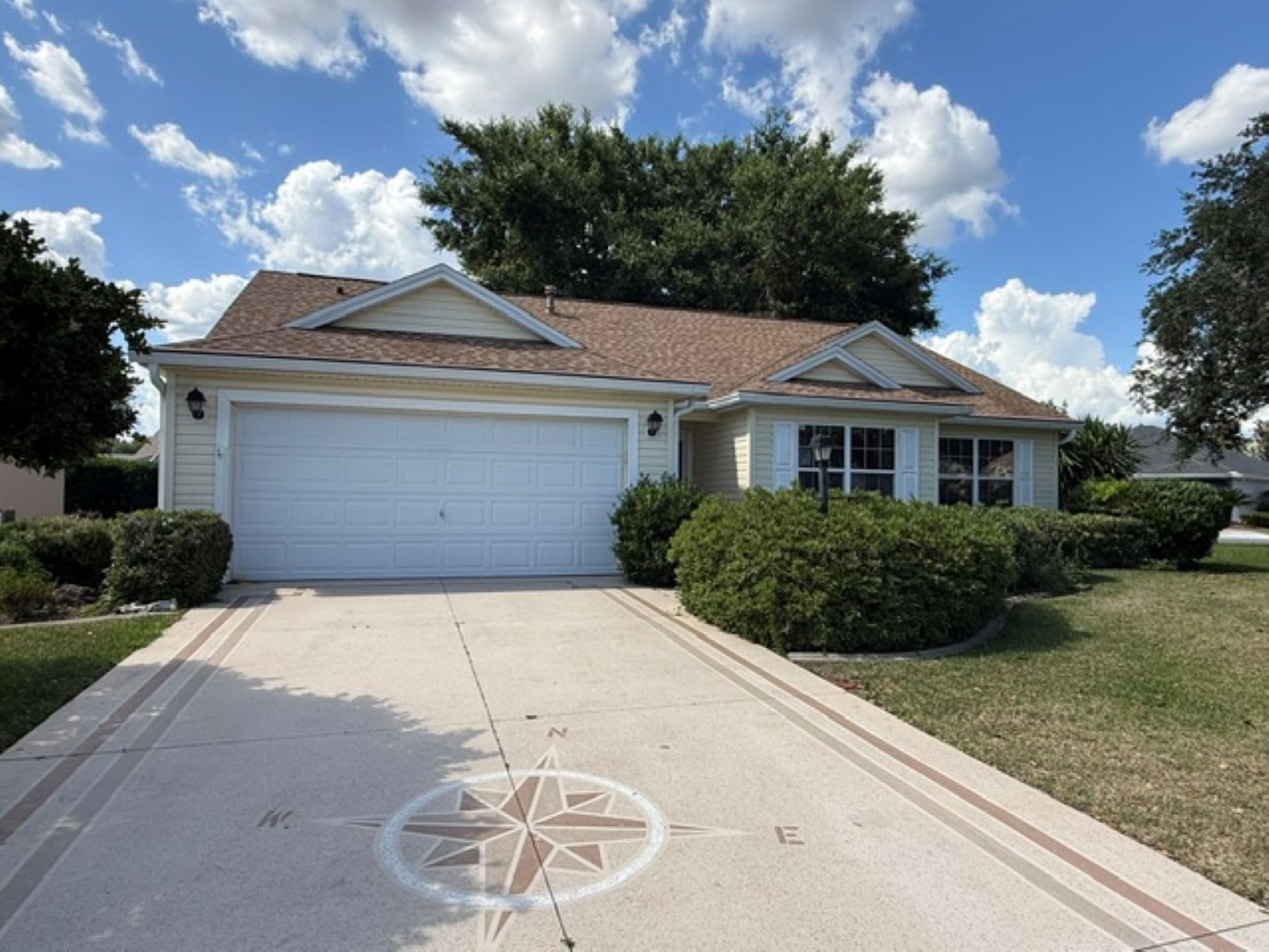 HUD Home β 3001 Saint Thomas Ln, Lady Lake, FL 32162